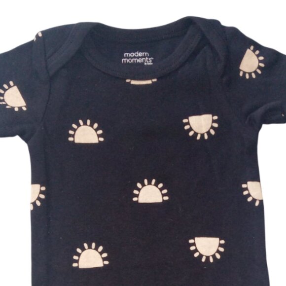 🎯 10 for $10.00 / 3-6 Months Baby Onesie, Modern Moments by Gerber - Picture 6 of 7